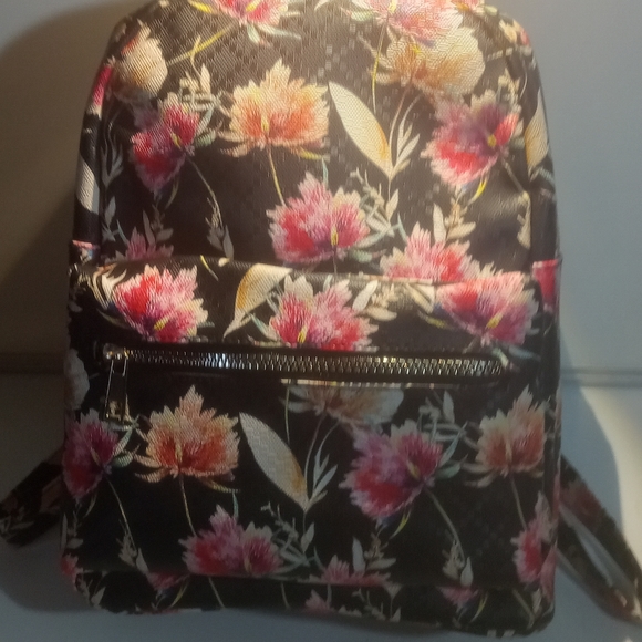 Floral Backpack - Picture 3 of 6